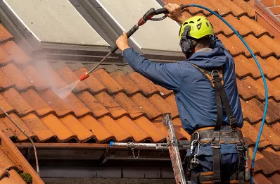 Démoussage et hydrofuge de toiture à Juvelize