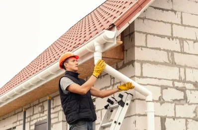 Pose et remplacement de gouttières à Juvelize